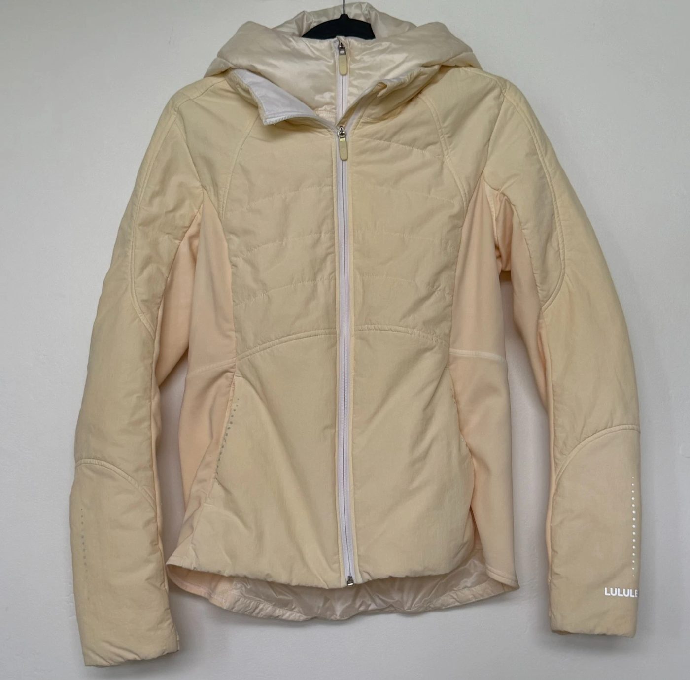 Pre-owned lululemon Another Mile Jacket in Glyde fabric, graded for wholesale resale