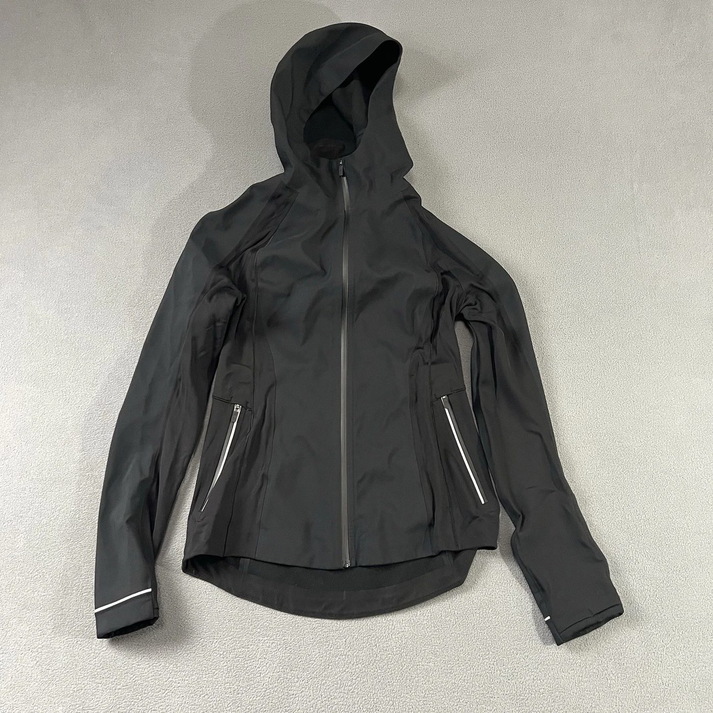 Pre-owned lululemon Cross Chill Jacket in RepelShell fabric, graded for wholesale resale